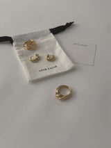 GOLD UNITY RING