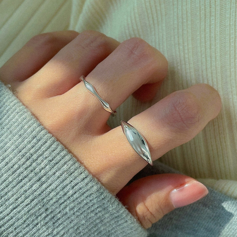 FLUID WAVE STACKING RING