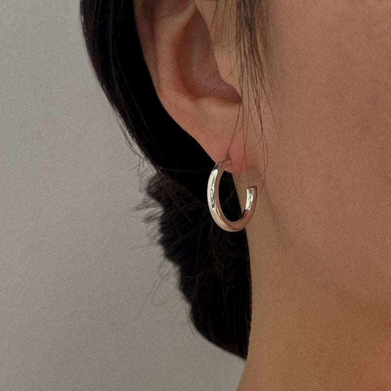 CLASSIC OPEN HOOP EARRINGS