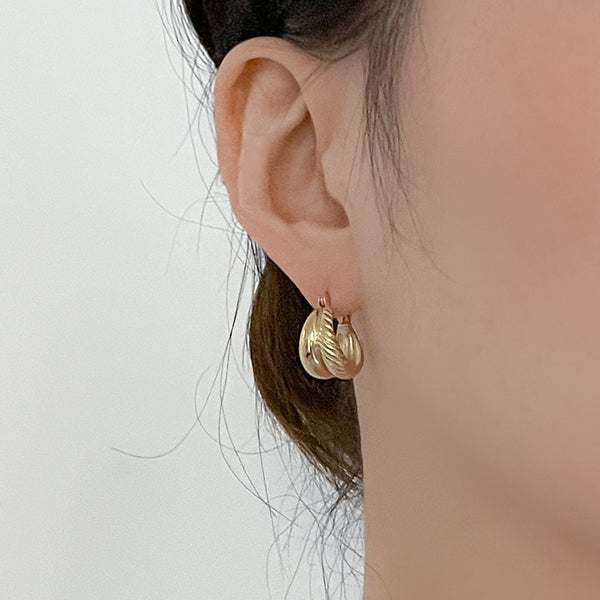 Womens gold hoop earrings