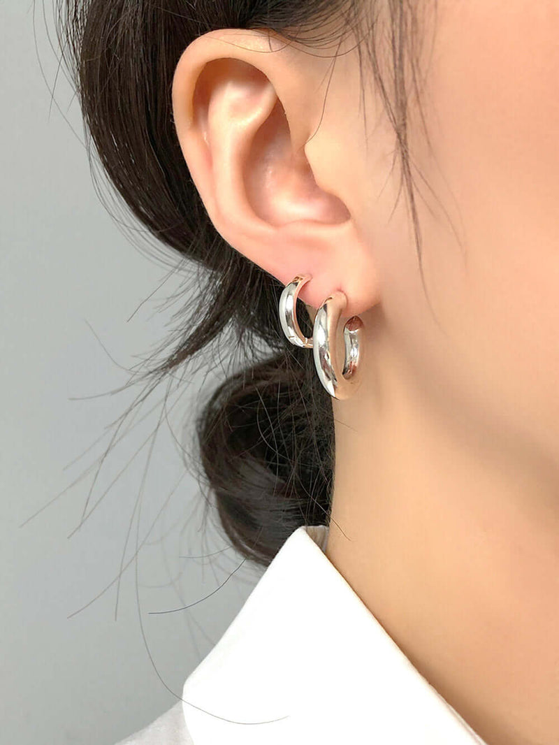 SILVER CHUNKY HOOP EARRINGS