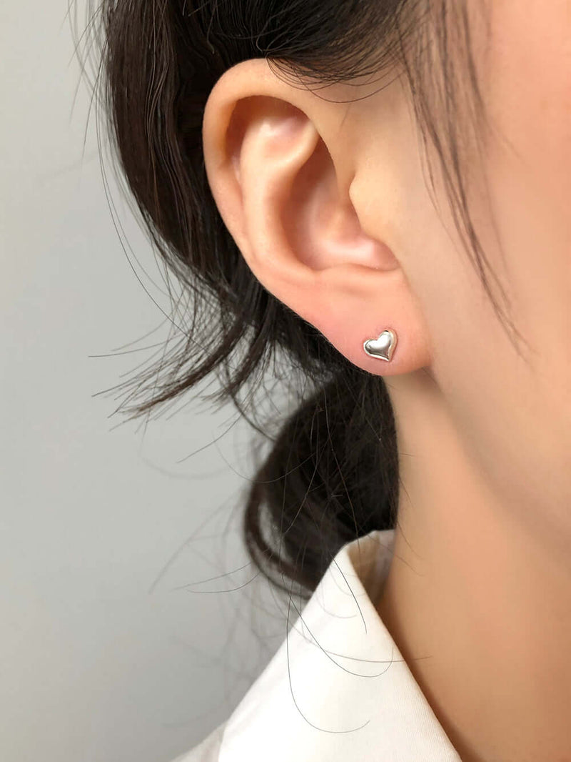 Small heart silver stud earrings